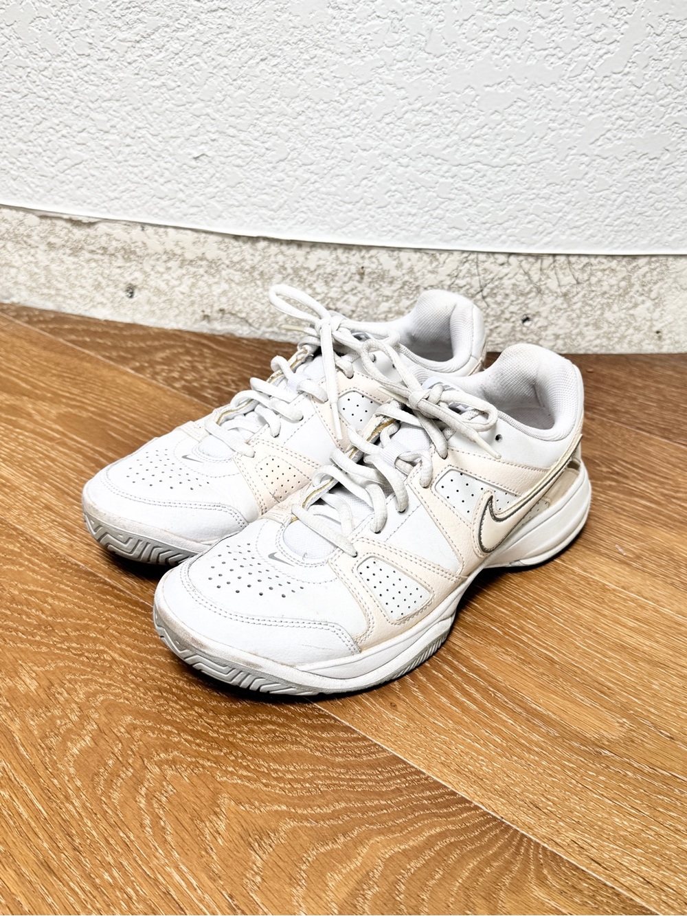 Nike Women's White Athletic Sneakers